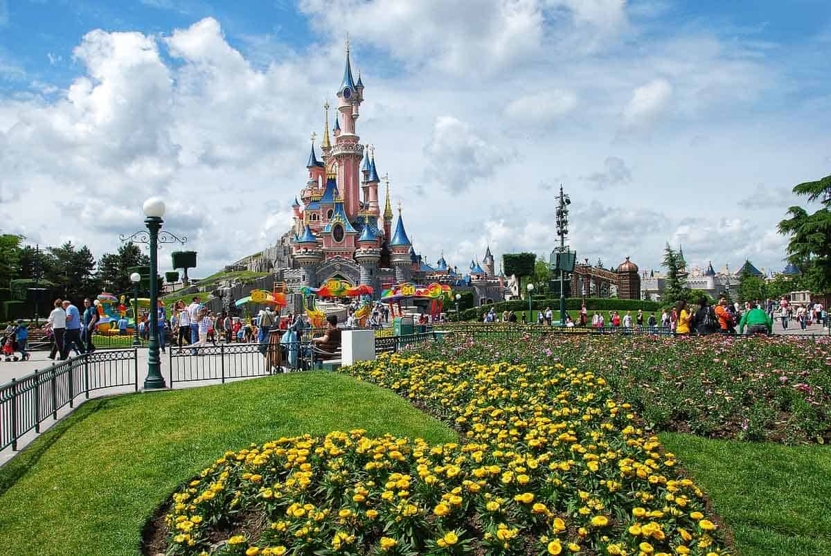 Disneyland Paris Accommodation Guide - Click&Go Travel Blog