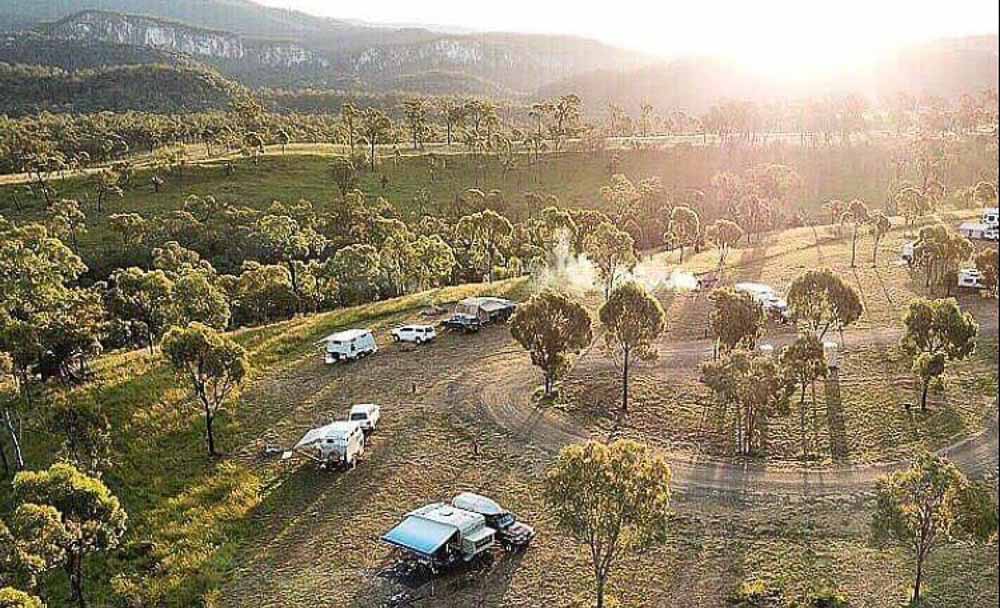 Carnarvon deals gorge camping