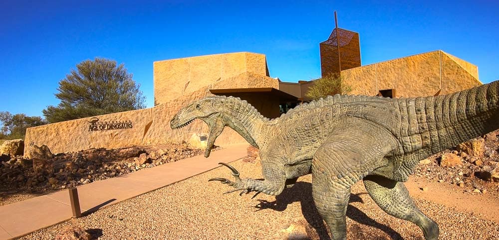 dinosaur trek qld