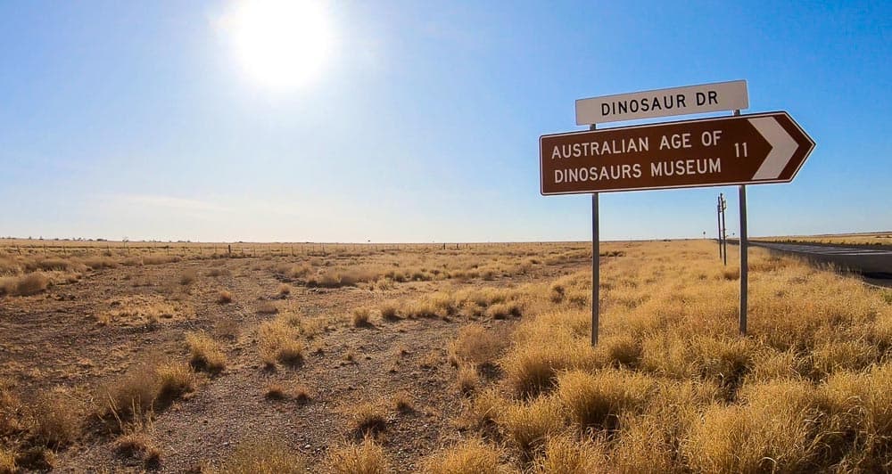 dinosaur trek qld